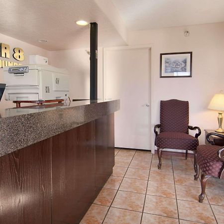 Super 8 By Wyndham Oklahoma Fairgrounds Motel Beltér fotó